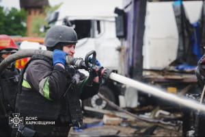 Ліквідація пожежі на підприємстві в Харкові, ДСНС