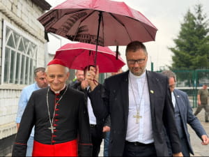 Маттео Дзуппі відвідує табір для утримання полонених військових російської армії