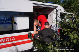 Наслідки удару по Запоріжжю керованими авіаційними бомбами