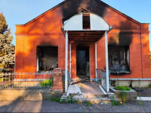 Наслідки удару рф по центру реабілітації у Сумах