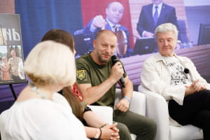 Порошенко на на фестивалі "ТуСтань! Шлях Героя!"