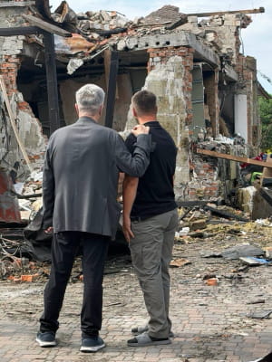 Знищений ворогом будинок 