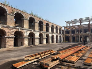 Гостинний двір на Подолі
