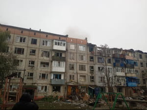 Наслідки удару авіабомбами по Олександрівці