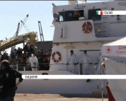 італійський патруль підібрав 342 сирійських та іракських біженця