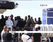 італійський патруль підібрав 342 сирійських та іракських біженця