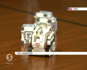 У США презентували мініатюрного робота