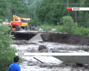 У Китаї від повені врятували три десятки людей