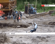 У Китаї від повені врятували три десятки людей