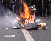 Масові протести у Франції: поранено 15 поліцейських