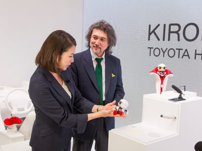 робот Kirobo Mini