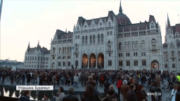 Протест у Будапешті через закриття одного із найбільших опозиційних видань