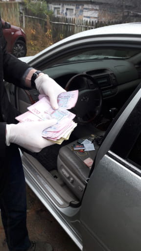 У кропивницькому СБУ затримала хабарника з бюро мед-санітарної експертизи