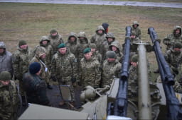 Презентація нової техніки та зброї у Навчальному центрі ДПСУ