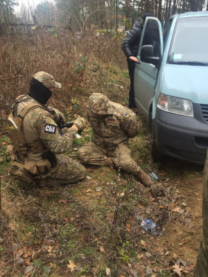 Військові погоріли на продажі боєприпасів, викрадених з частини