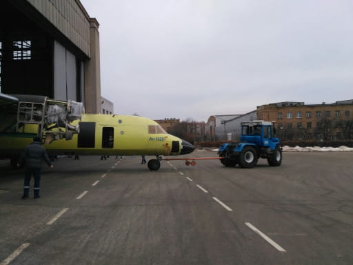 АН-132D
