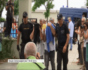 не видавати трьох турецьких військових