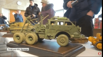 Виставка моделей військової техніки