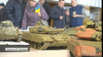 Виставка моделей військової техніки