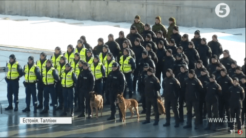 Парад в Естонії