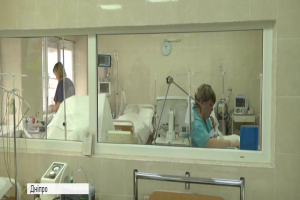 У Дніпро доправили борт із пораненими бійцями АТО