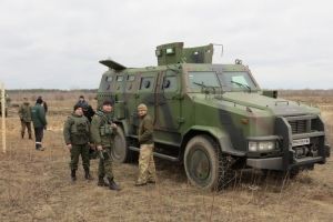 ЗСУ отримала на озброєння унікальний бронеавтомобіль "Козак" – фоторепортаж