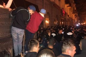 У центрі Полтави сталася масова бійка, є поранені