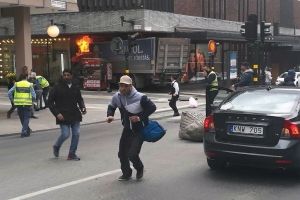 Ні автобусів, ні потягів: У Стокгольмі закрито все транспортне сполучення, евакуюють вокзал