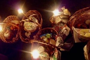 Великоднє богослужіння в Церкві Святого Миколи Набережного - відео