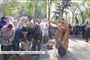 Діти б'ють у дзвони – Христос воскрес!: як кияни святкують Великдень