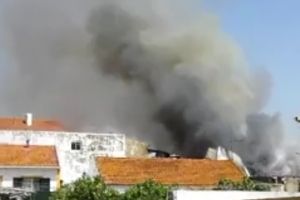 У Португалії біля супермаркету впав літак, є загиблі &ndash; відео