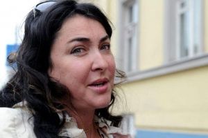 Російську співачку Лоліту зняли з потяга в Конотопі