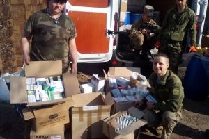 Адресат – солдат: як волонтери напередодні свят українських бійців навідували