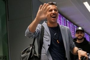 До України прилетів головний фаворит Євробачення-2017 – фото, відео