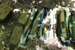 У Києві співробітники СБУ знайшли схованку з боєприпасами