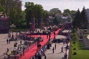 "Червона доріжка" Євробачення-2017: як у Києві стартував співочий конкурс та чи були форс-мажори