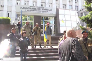 "Мітинг триває": Дніпро обурилось через бездіяльність копів під час сутичок 9 травня