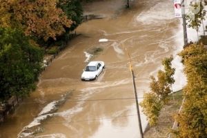 У Молдові через зливи повністю припинено залізничний рух