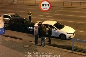 Нічна погоня та горе-водійка на Subaru: у Києві сталося потрійне ДТП – фото