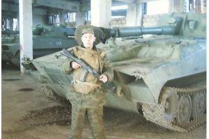 Командування "ДНР" категорично заборонило бойовикам позувати на фоні військової техніки – ІС