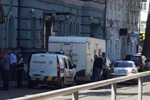 У Мінфіні повідомили про "підозрілий фургон" під стінами відомства