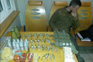 Чоловік намагався вивезти з Донеччини цілий арсенал "багатства" – Аброськін 
