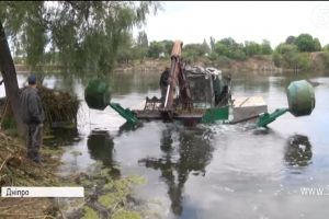 Краснокам'янське озеро Дніпра почистили вперше за кілька десятків років: які "скарби" знайшли