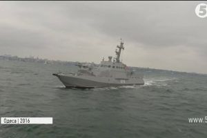 У Запоріжжі Авакову показали новий штурмовий катер водної поліції