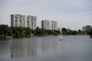 На столичному озері Тельбін встановили унікальну систему аерації