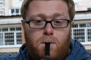 "ЗА ЧАЙ.COM": телеведучий Богдан Буткевич в ефірі "5 каналу" о 23:10