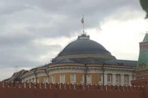 Ураган у Москві: у Кремля знесло дах