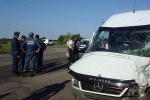 Неподалік Мелітополя зіткнулися автобус з маршруткою, постраждали 32 особи