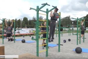 У Житомирі у вправах з кросфіту змагалися десантники легендарної 95-ї бригади – відео