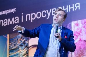 "ЗА ЧАЙ.COM": співзасновник Громадянської Платформи "Нова країна" Андрій Длігач в ефірі "5 каналу" о 23:10
